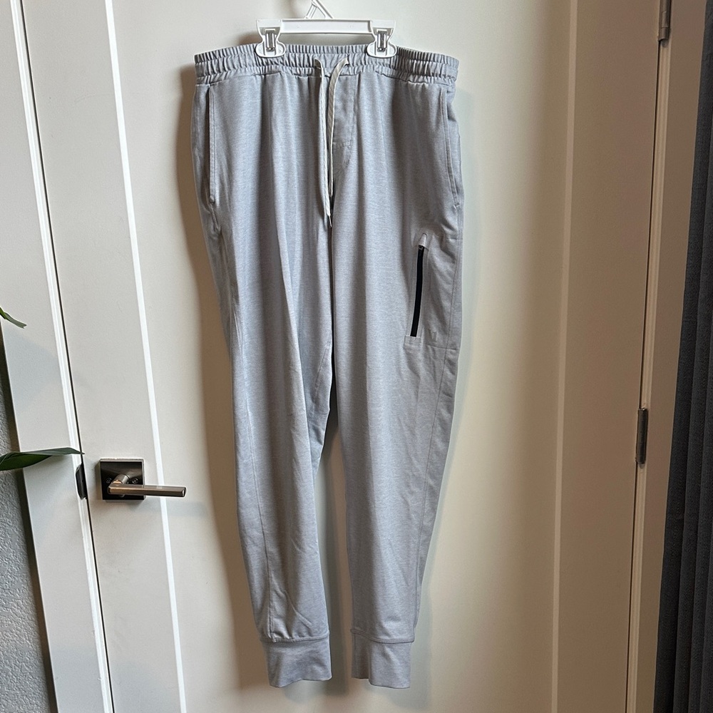 Vuori Light Gray Men's Joggers